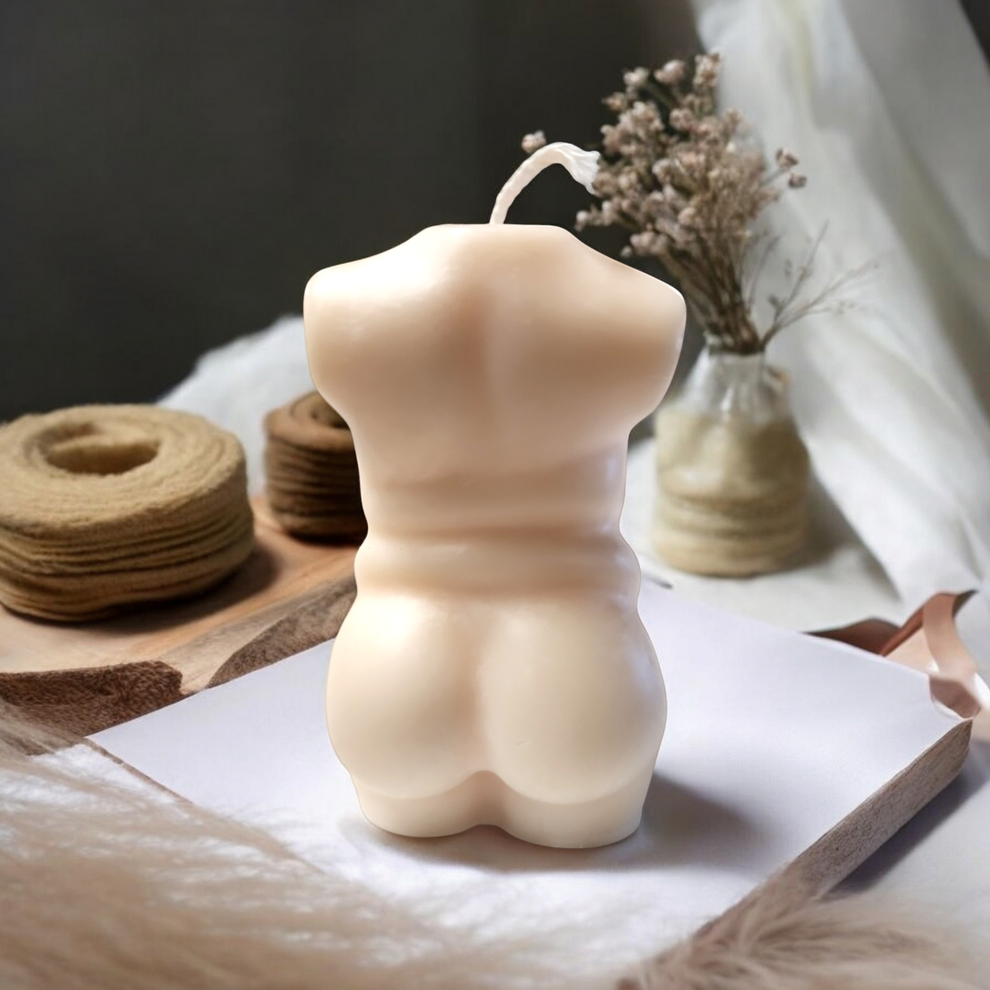 Elegant Curvy Woman Candle